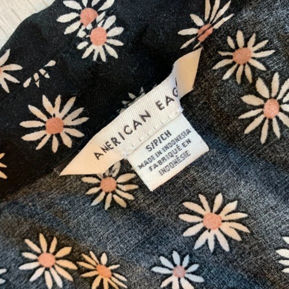 American Eagle Crop Button Down Top - image 6